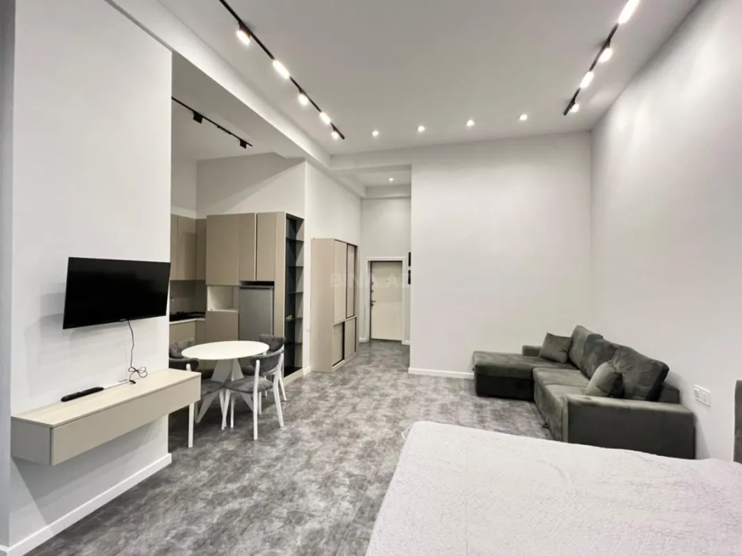 Satılır 1 otaqlı mənzil 58 m²