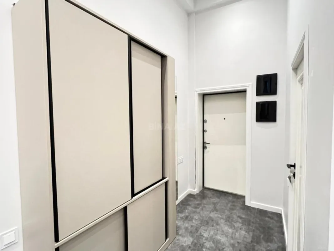 Satılır 1 otaqlı mənzil 58 m²