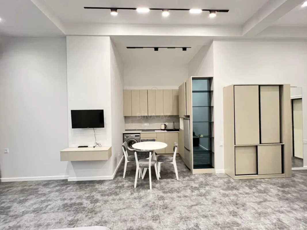 Satılır 1 otaqlı mənzil 58 m²