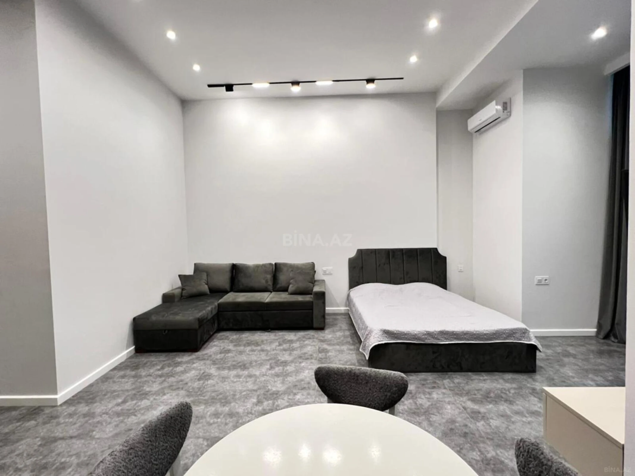 Satılır 1 otaqlı mənzil 58 m²