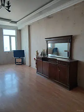 Kirayə verilir 3 otaqlı mənzil 130 m²
