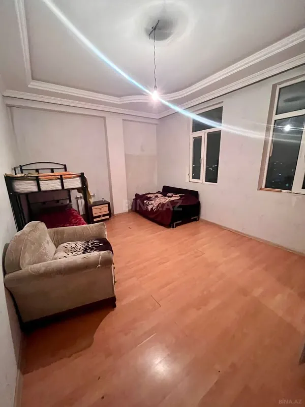 Kirayə verilir 3 otaqlı mənzil 130 m²
