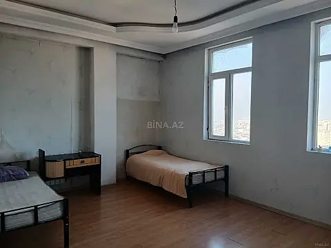 Kirayə verilir 3 otaqlı mənzil 130 m²