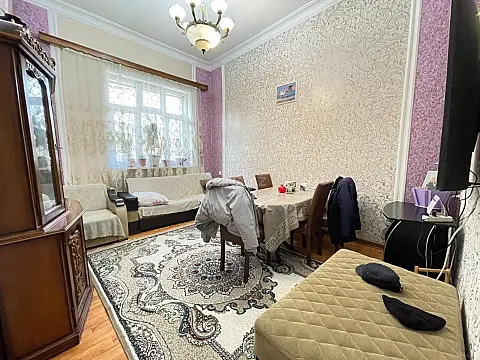 Satılır 3 otaqlı mənzil 62 m²