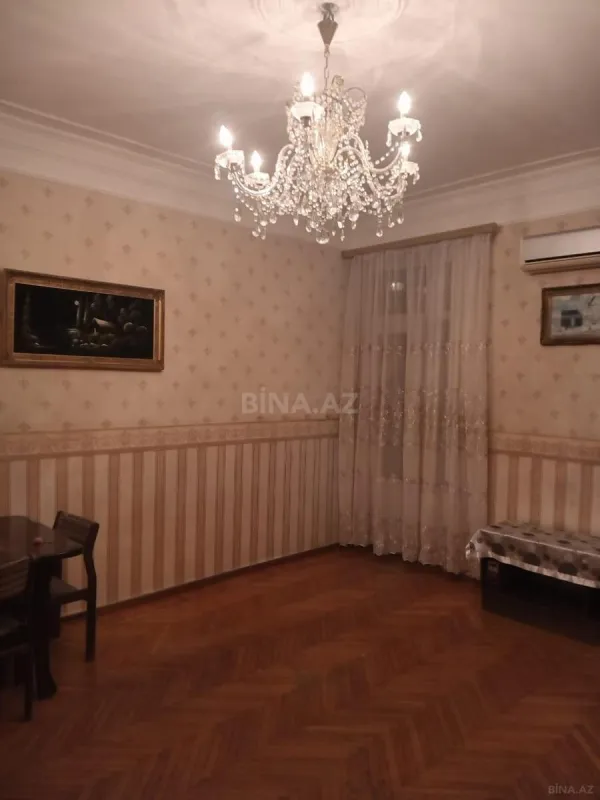 Satılır 2 otaqlı mənzil 60 m²