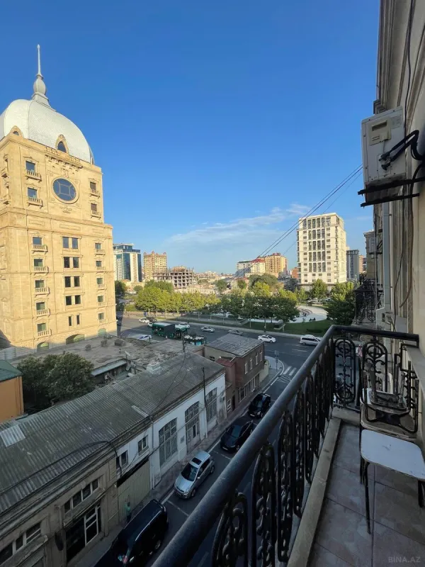 Satılır 2 otaqlı mənzil 60 m²