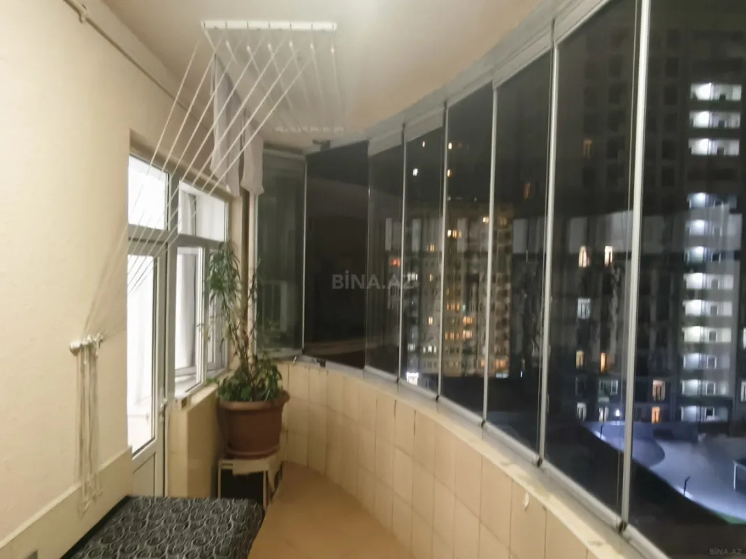 Kirayə verilir 2 otaqlı mənzil 75 m²