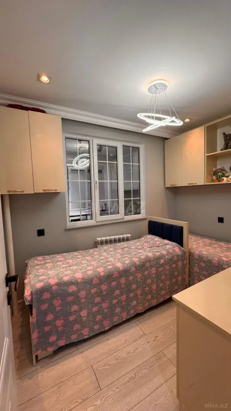 Satılır 3 otaqlı mənzil 70 m²