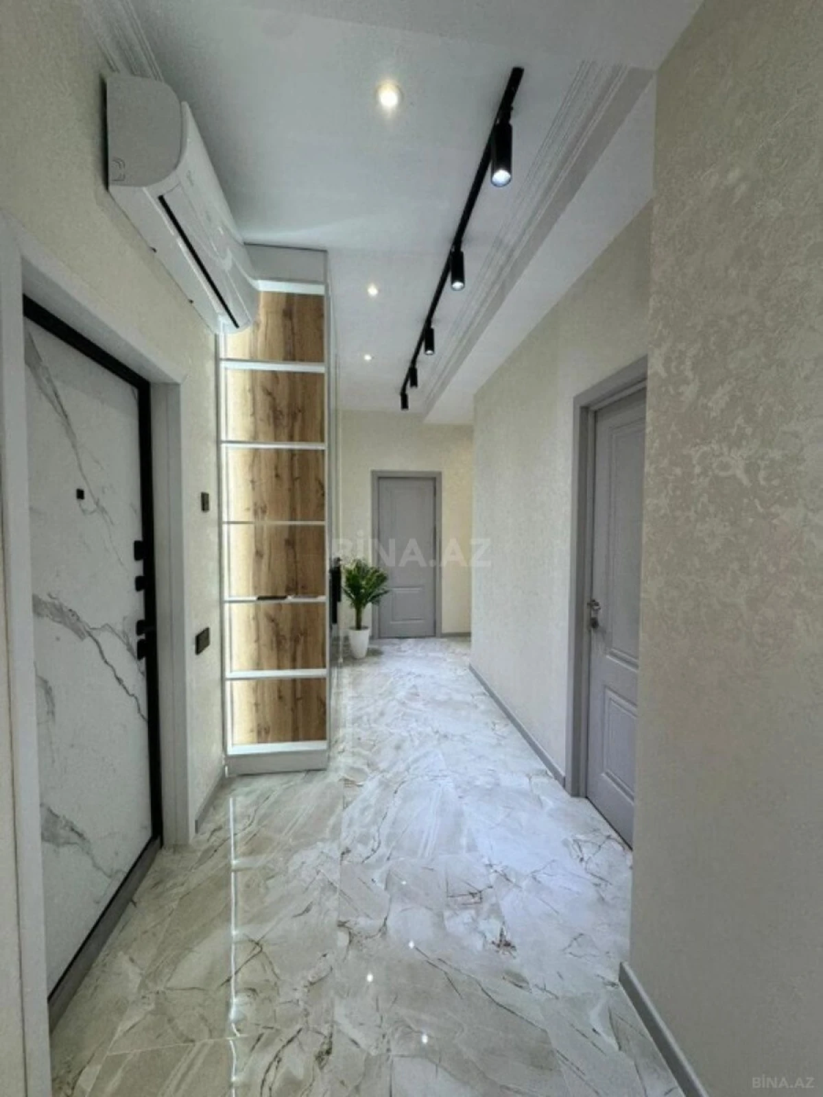 Satılır 2 otaqlı mənzil 85 m²
