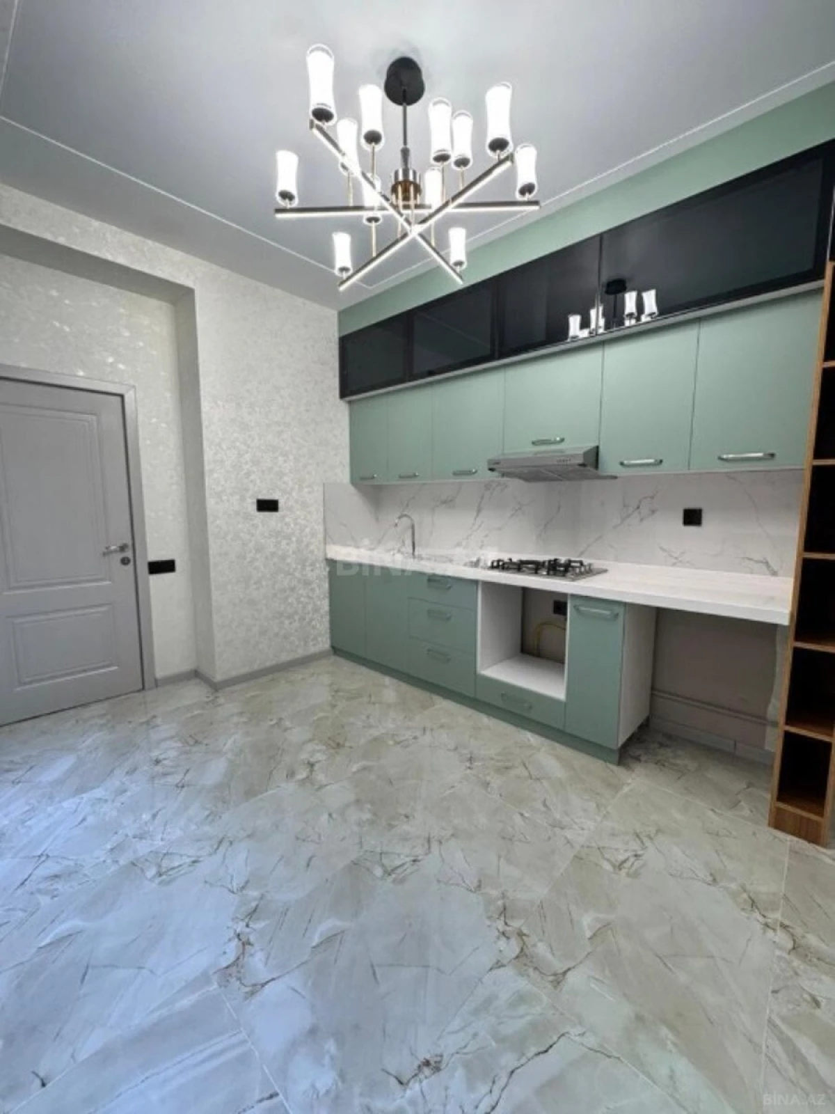 Satılır 2 otaqlı mənzil 85 m²