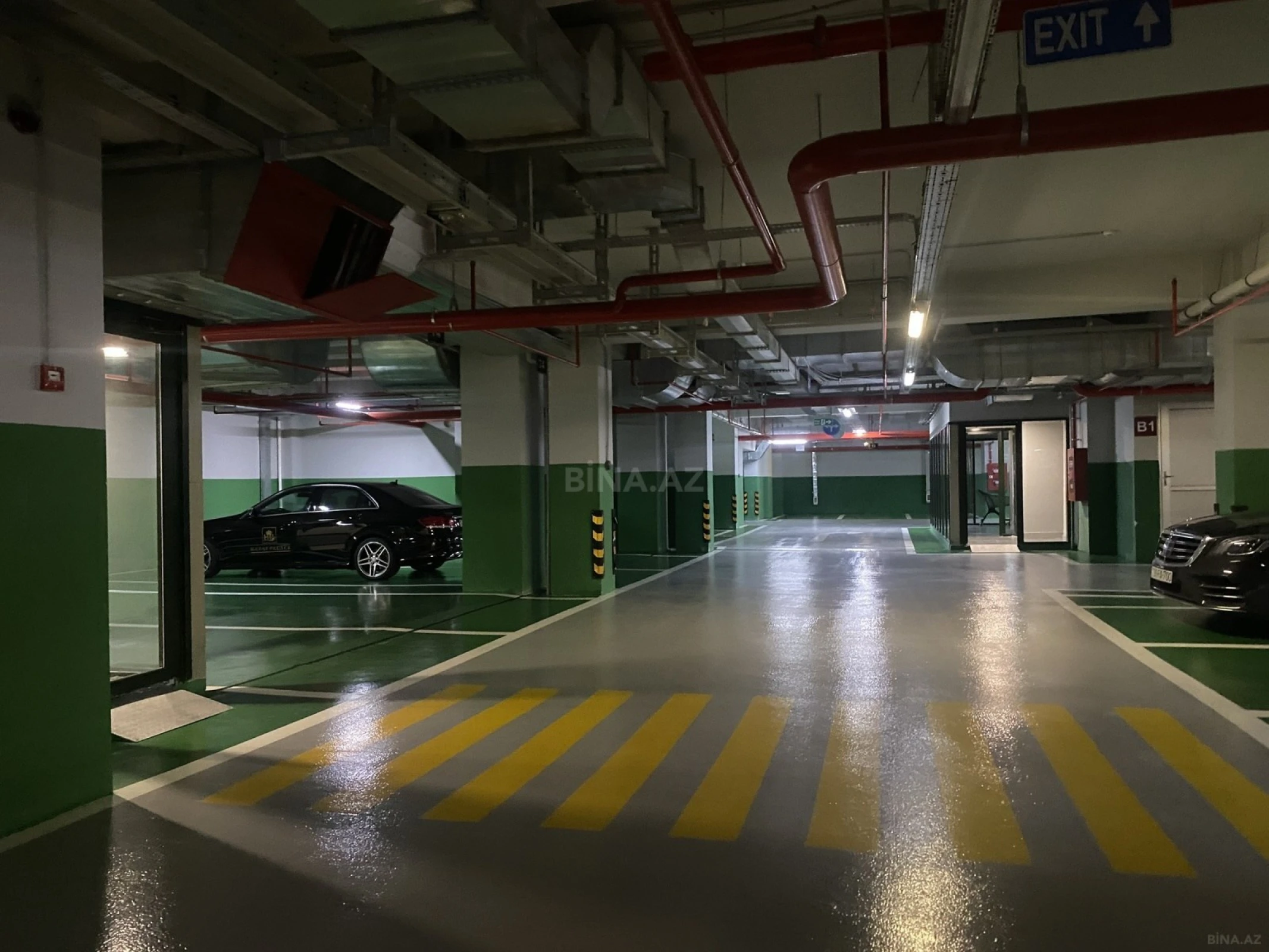 Satılır 4 otaqlı mənzil 248.5 m²