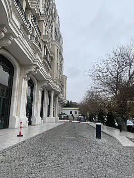 Satılır 4 otaqlı mənzil 248.5 m²