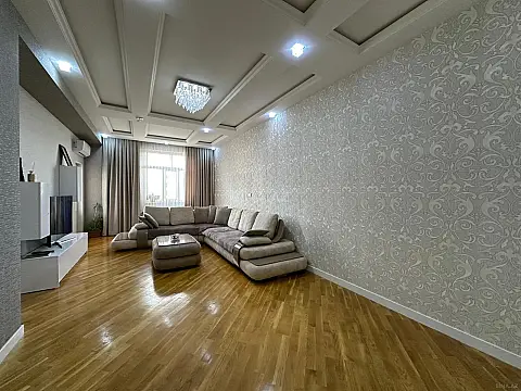 Satılır 3 otaqlı mənzil 127 m²