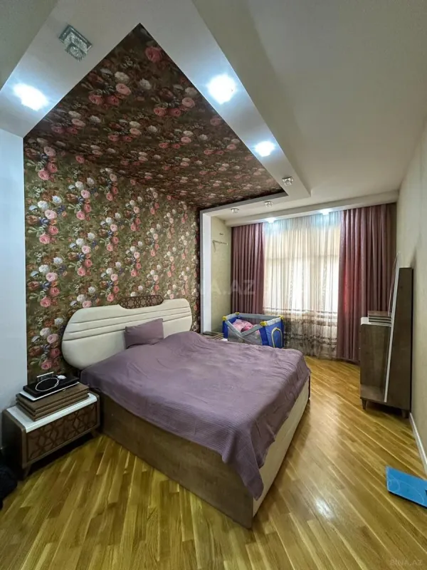 Satılır 3 otaqlı mənzil 127 m²