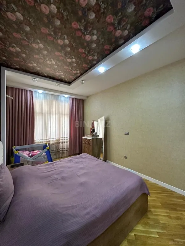 Satılır 3 otaqlı mənzil 127 m²