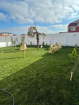 Satılır 6 otaqlı həyət evi 250 m²