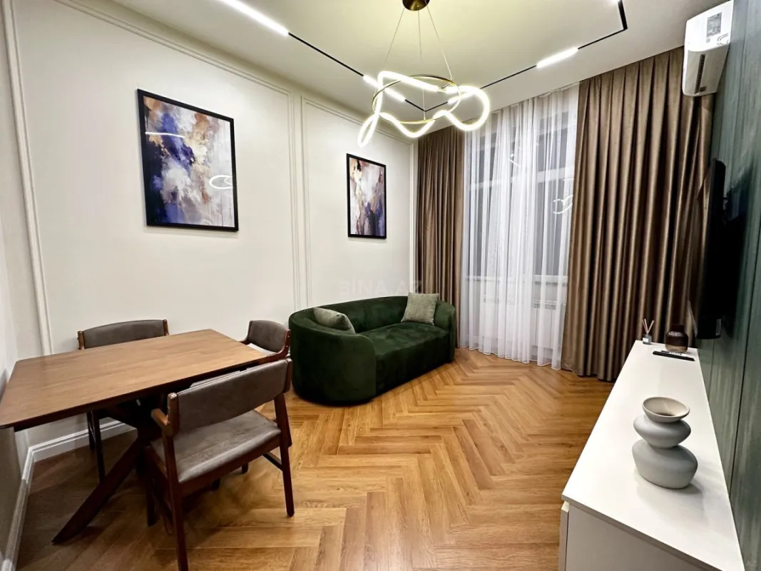 Satılır 2 otaqlı mənzil 55 m²