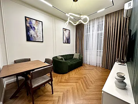 Satılır 2 otaqlı mənzil 55 m²
