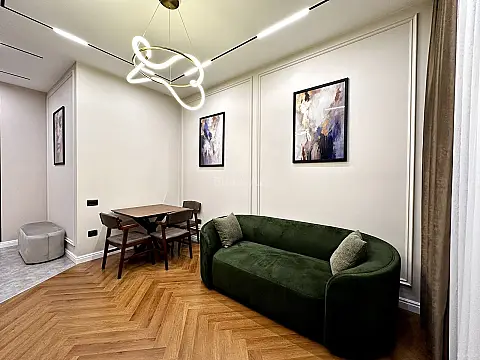 Satılır 2 otaqlı mənzil 55 m²