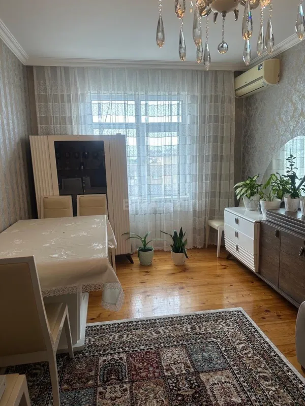 Satılır 3 otaqlı mənzil 75 m²