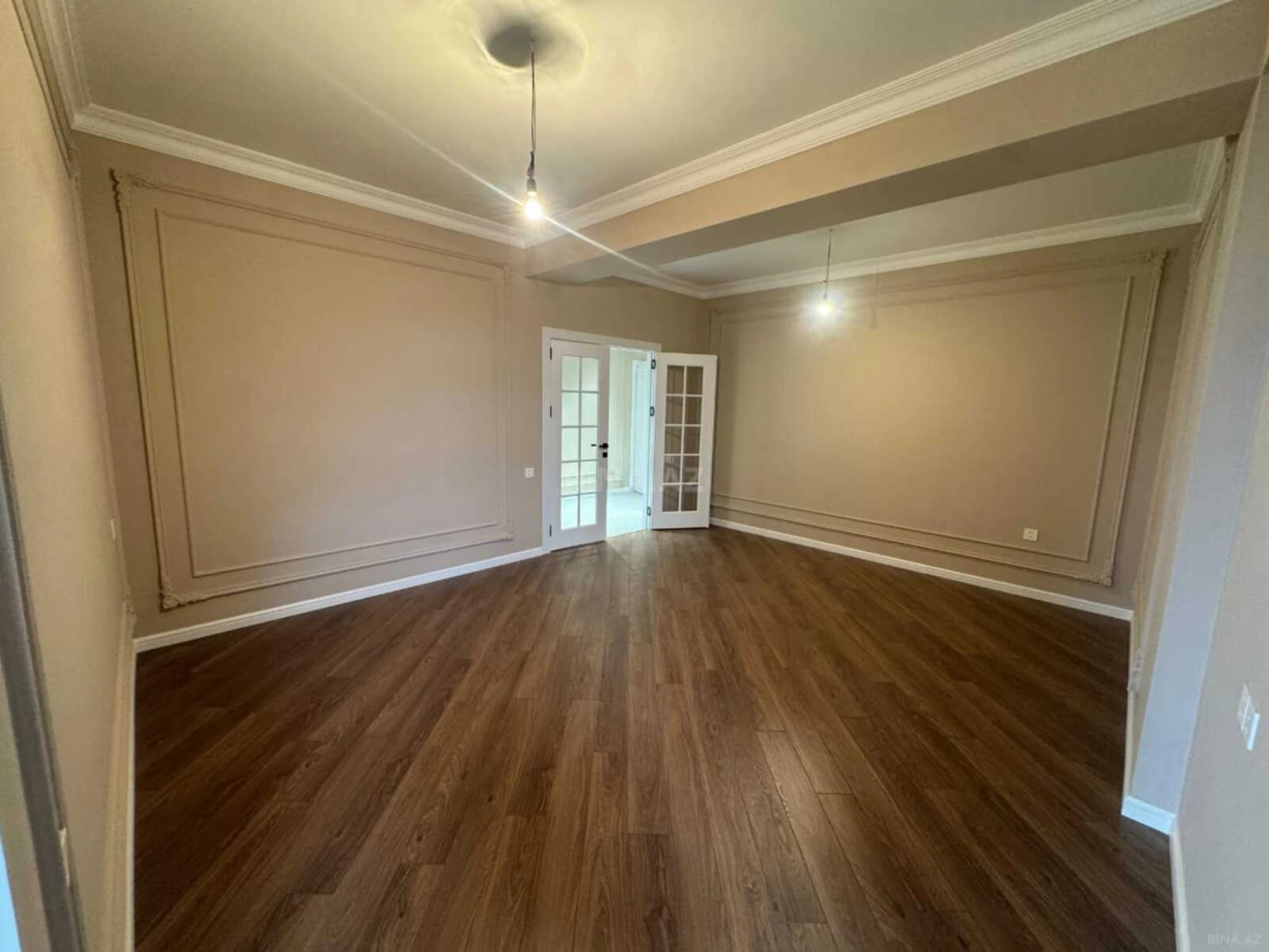 Satılır 3 otaqlı mənzil 108 m²