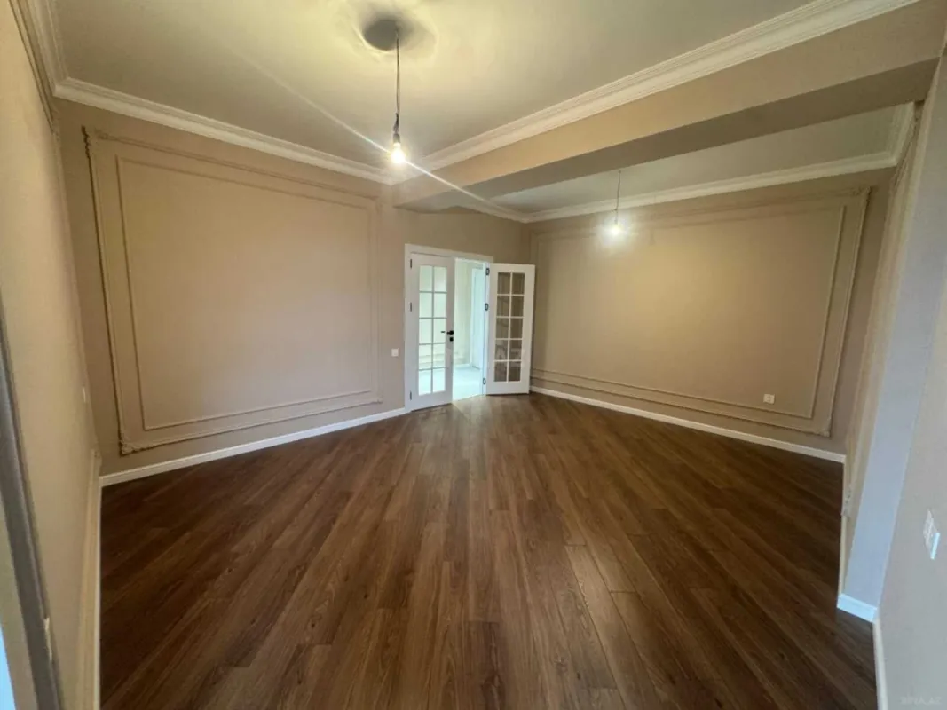 Satılır 3 otaqlı mənzil 108 m²