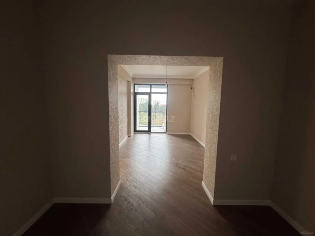 Satılır 3 otaqlı mənzil 108 m²