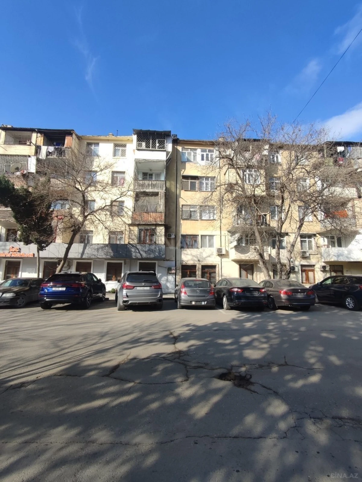 Kirayə verilir 20 otaqlı ofis 640 m²