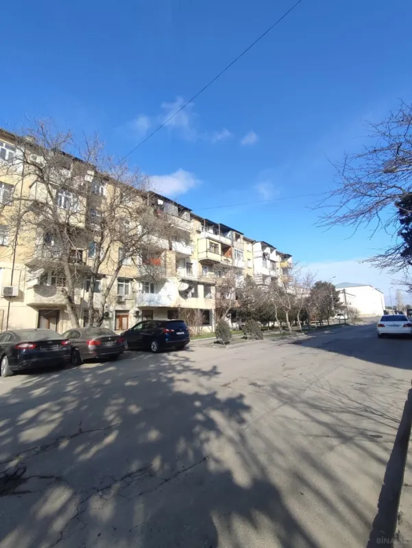 Kirayə verilir 20 otaqlı ofis 640 m²