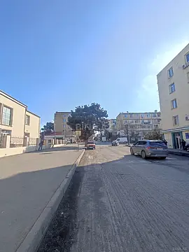 Kirayə verilir 20 otaqlı ofis 640 m²