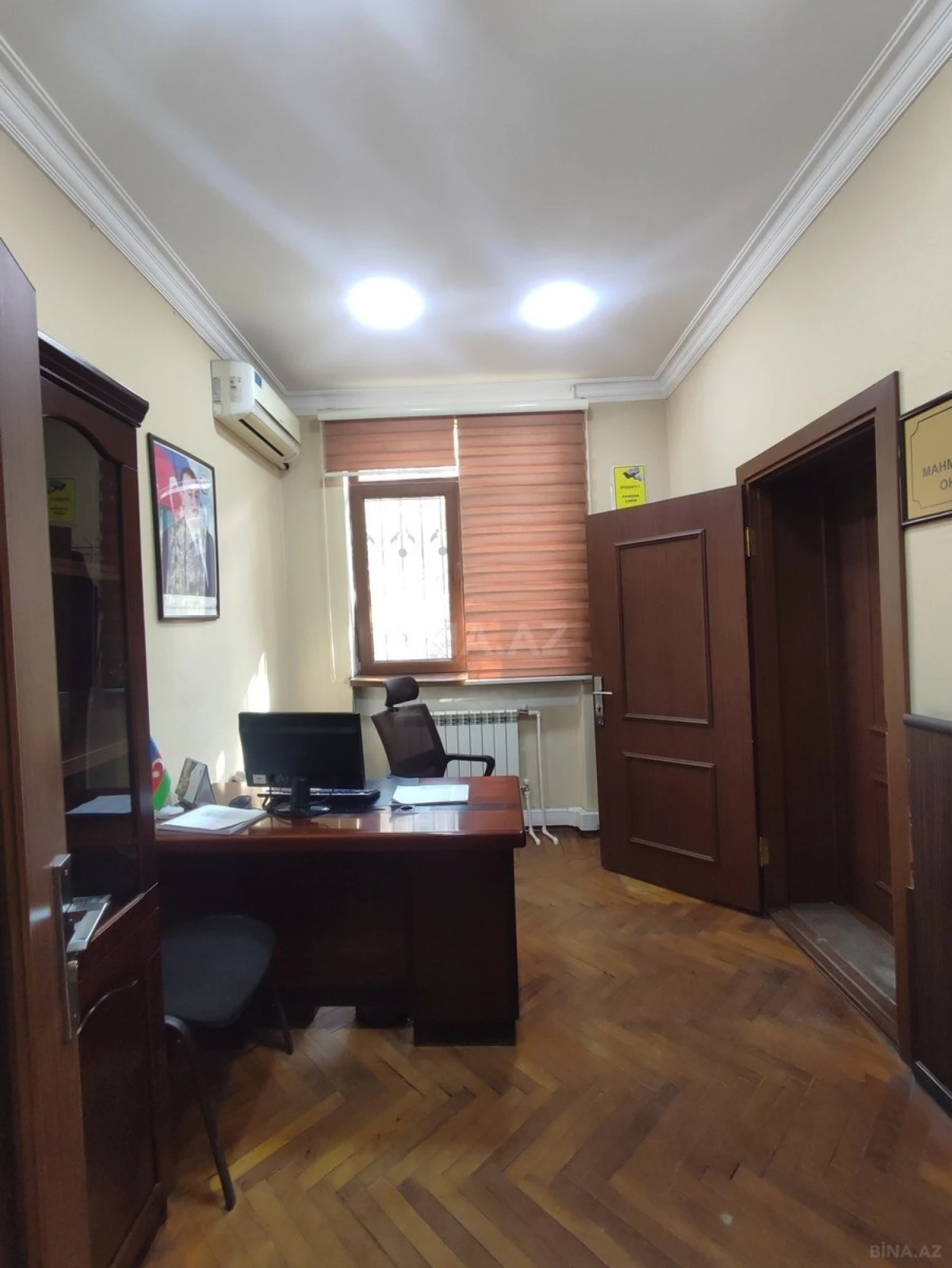 Kirayə verilir 20 otaqlı ofis 640 m²