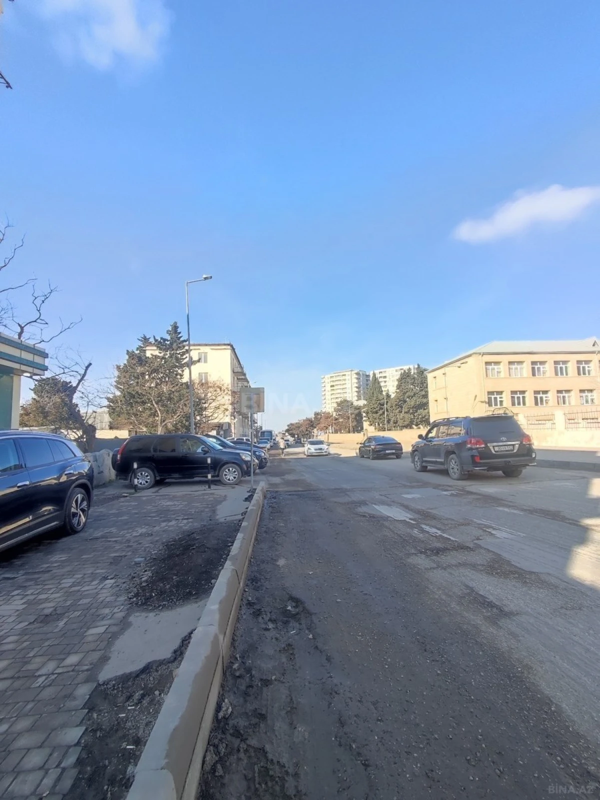 Kirayə verilir 20 otaqlı ofis 640 m²