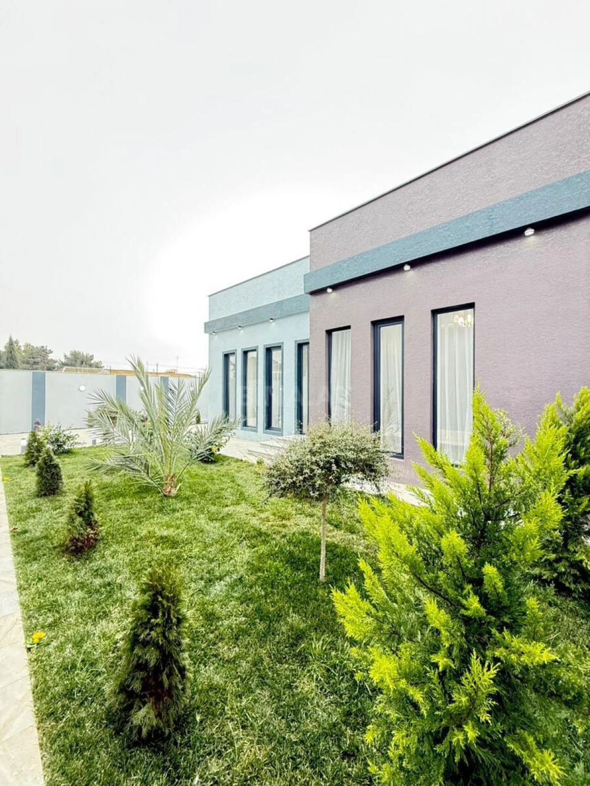 Satılır 4 otaqlı həyət evi 160 m²