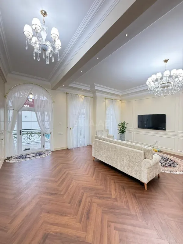 Satılır 4 otaqlı həyət evi 130 m²
