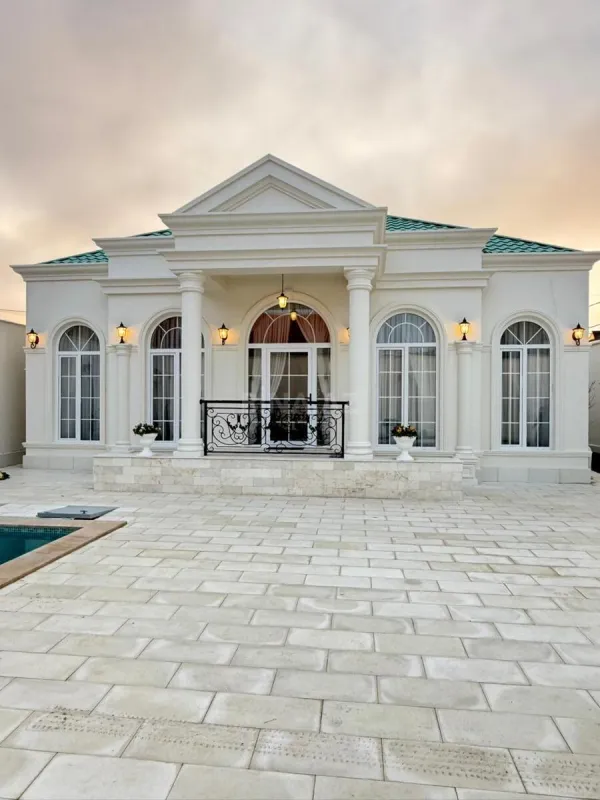 Satılır 4 otaqlı həyət evi 130 m²