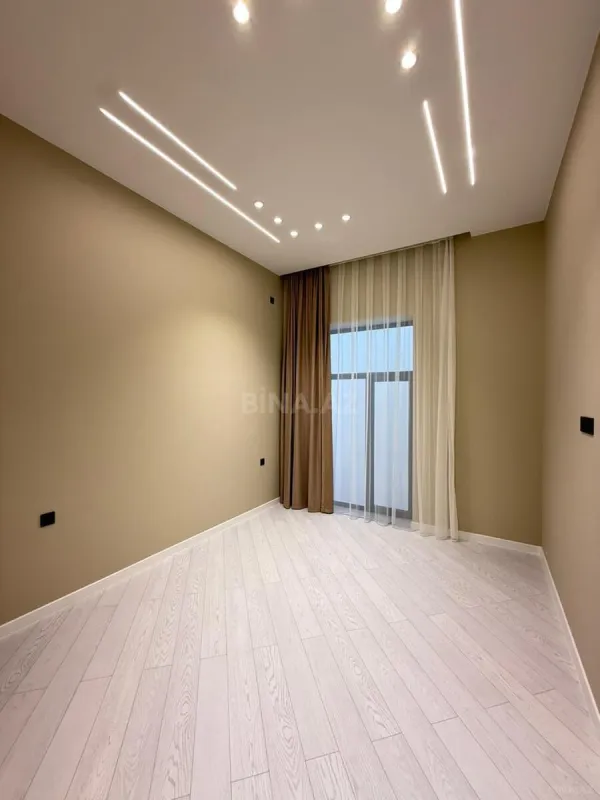 Satılır 4 otaqlı həyət evi 160 m²