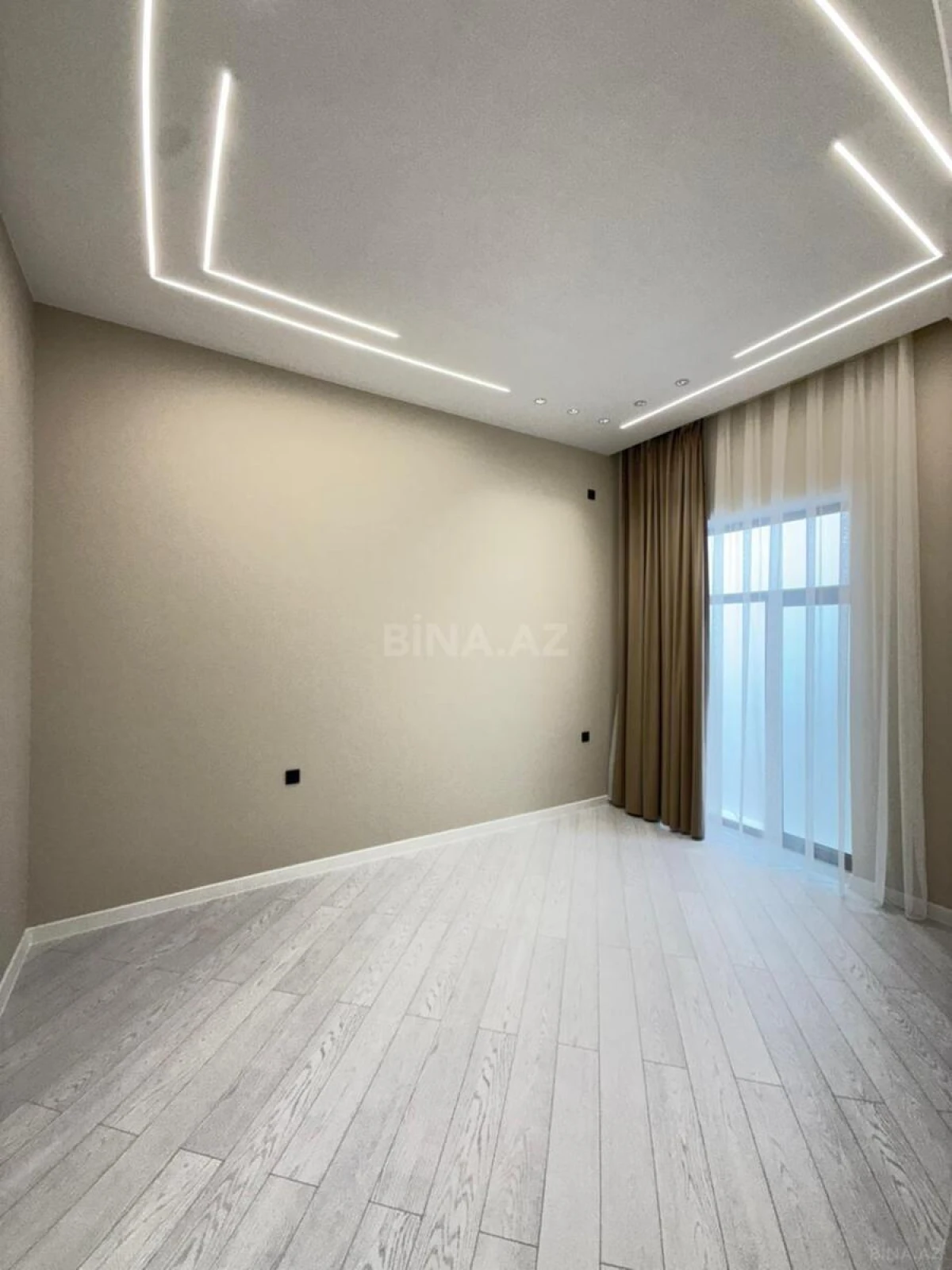 Satılır 4 otaqlı həyət evi 160 m²