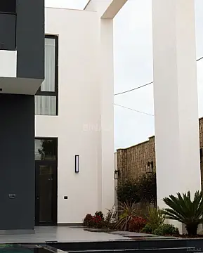 Kirayə verilir 5 otaqlı həyət evi 400 m²