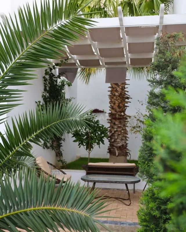 Kirayə verilir 5 otaqlı həyət evi 300 m²