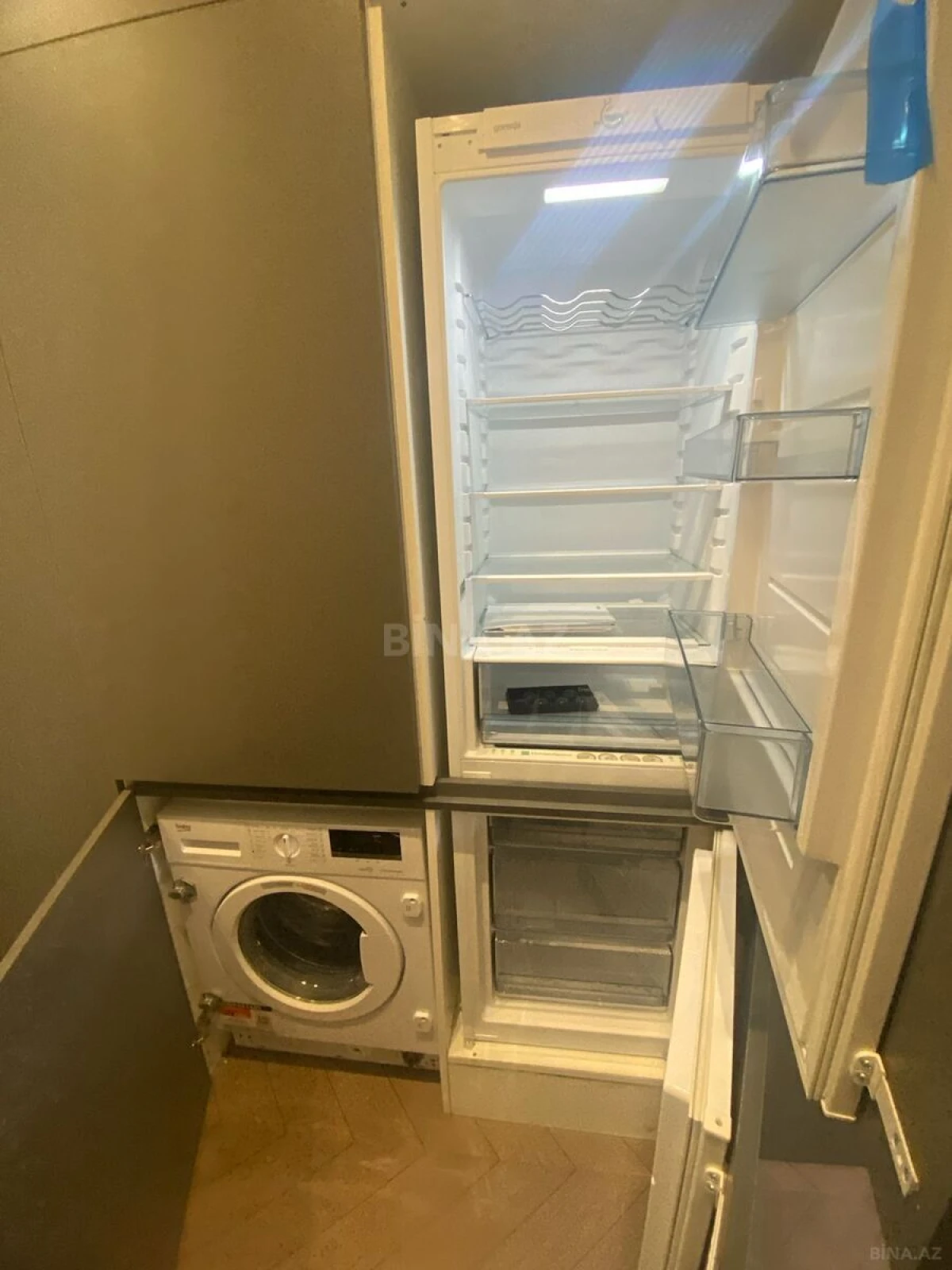 Satılır 2 otaqlı mənzil 58 m²