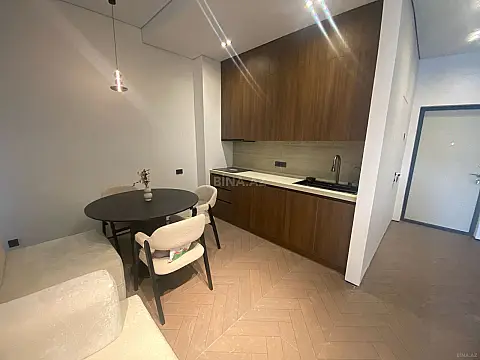 Satılır 2 otaqlı mənzil 58 m²