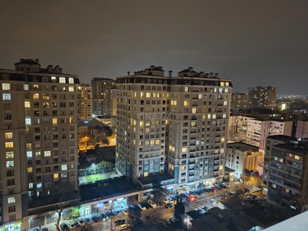 Satılır 3 otaqlı mənzil 99 m²
