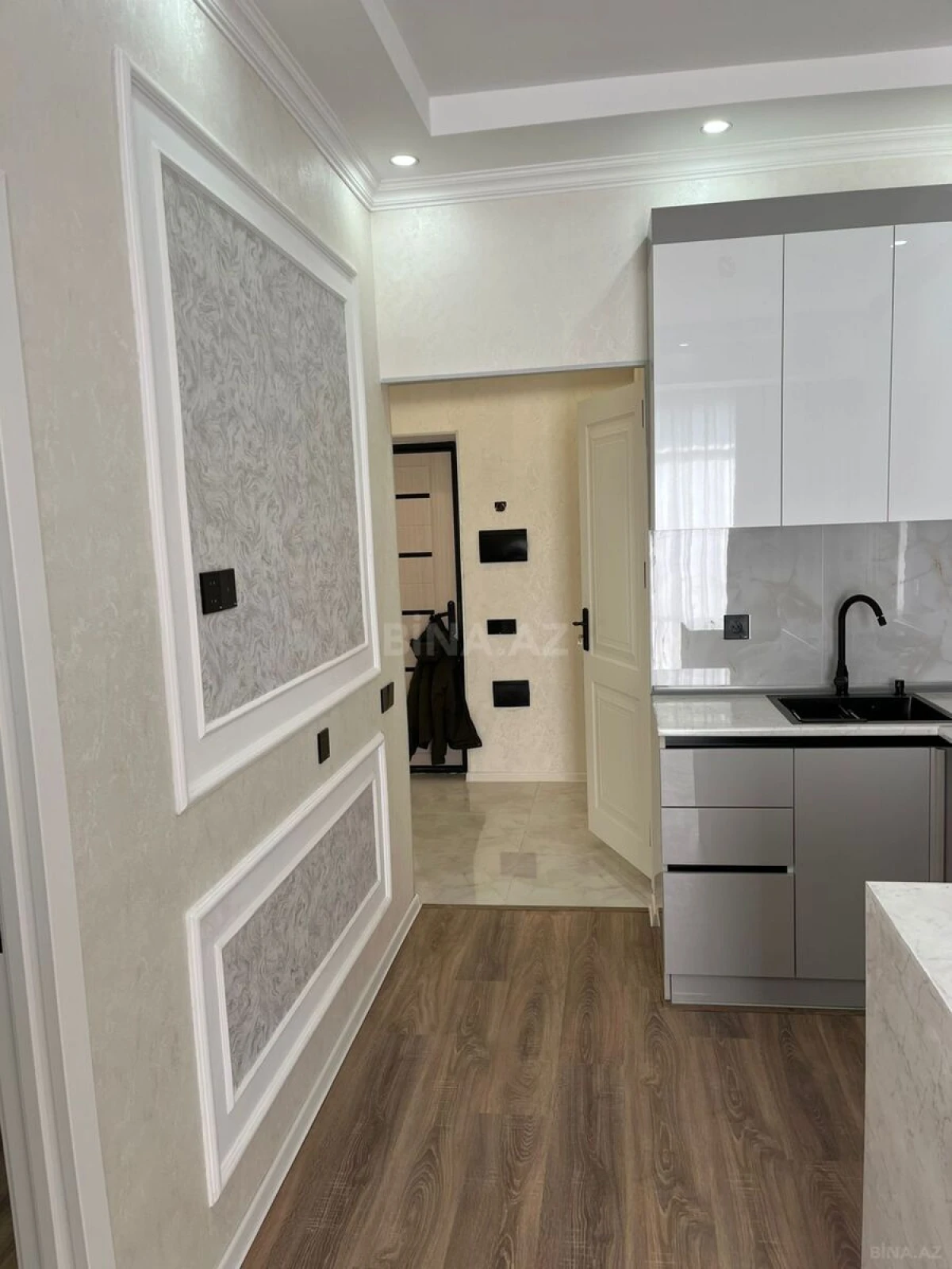 Satılır 3 otaqlı mənzil 74 m²