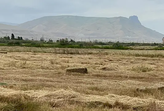 Satılır torpaq sahəsi 200 m²