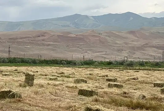 Satılır torpaq sahəsi 200 m²