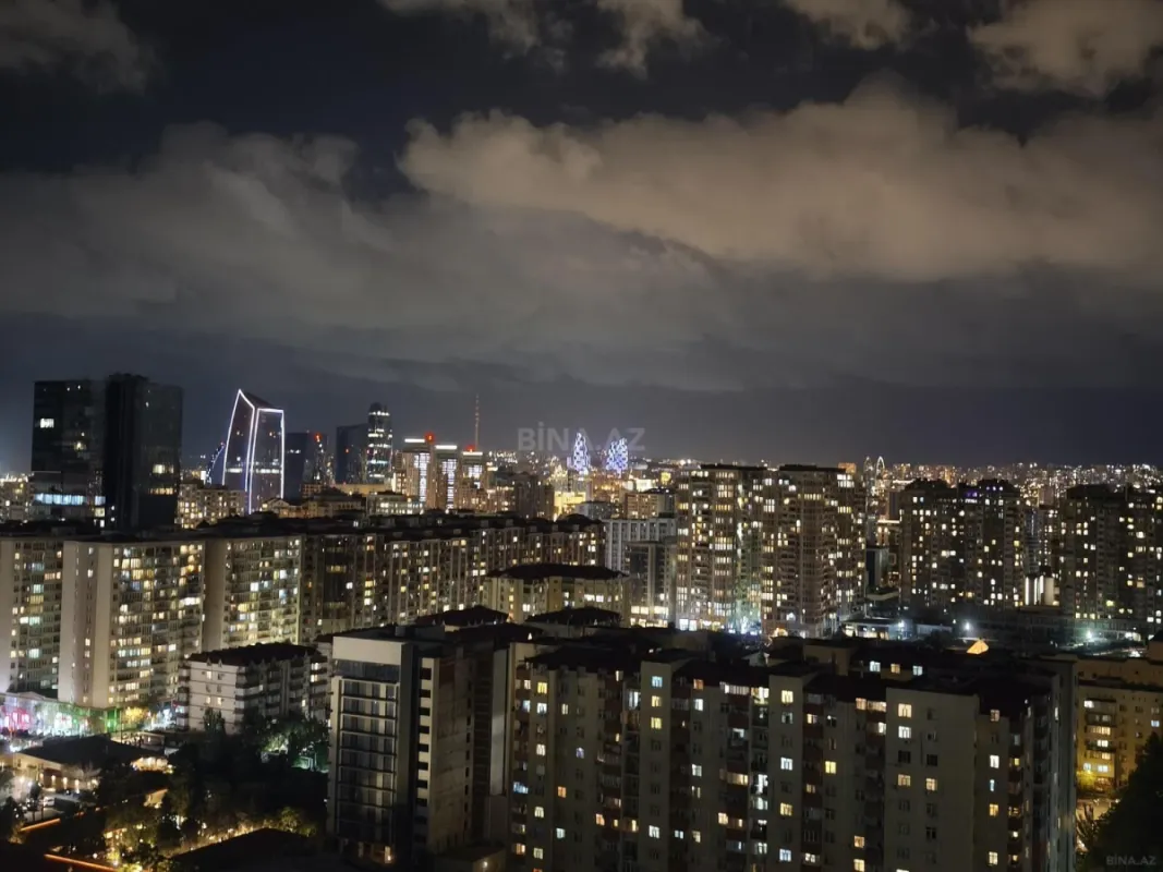 Satılır 2 otaqlı mənzil 66 m²