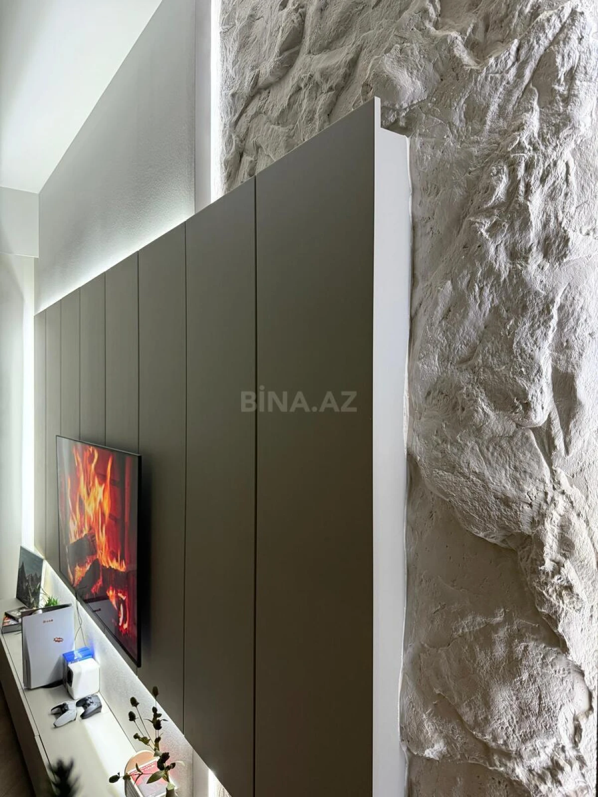 Kirayə verilir 3 otaqlı mənzil 130 m²