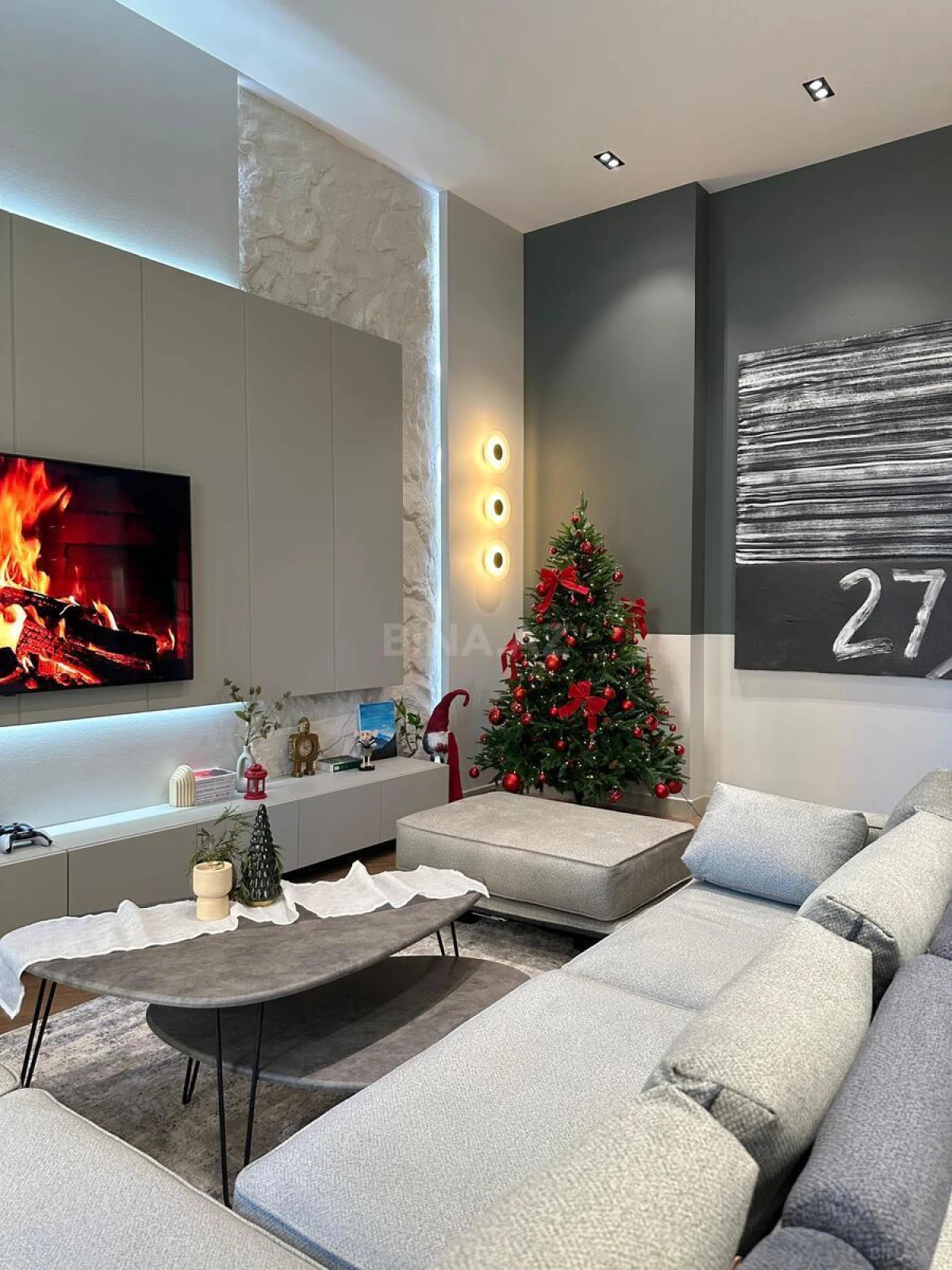 Kirayə verilir 3 otaqlı mənzil 130 m²