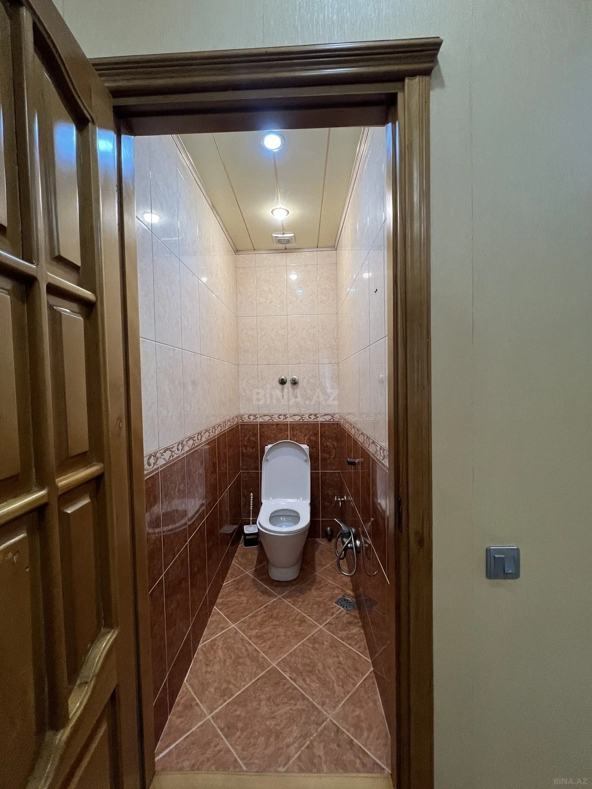 Satılır 2 otaqlı mənzil 71 m²