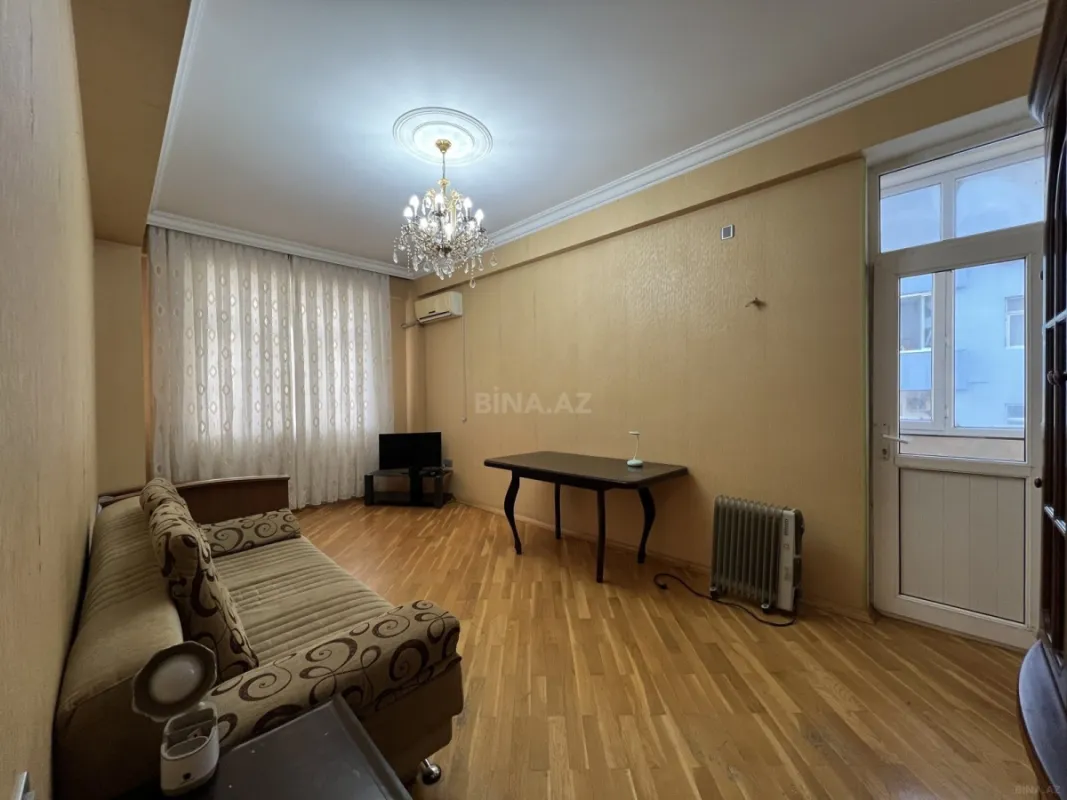 Satılır 2 otaqlı mənzil 71 m²